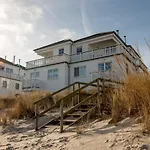 度假居 The House *